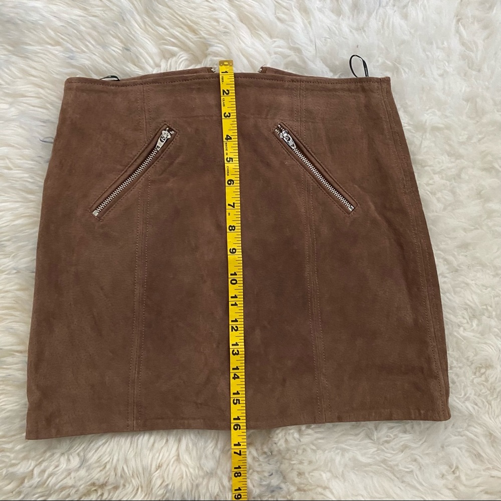 BlankNYC suede skirt in coffee bean size 25. Worn once - Picture 6 of 10